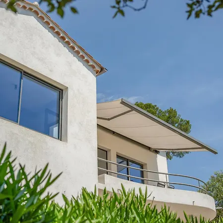 Vue Avec Piscine Privee Pour 4 A 6 Personnes Wifi Villa